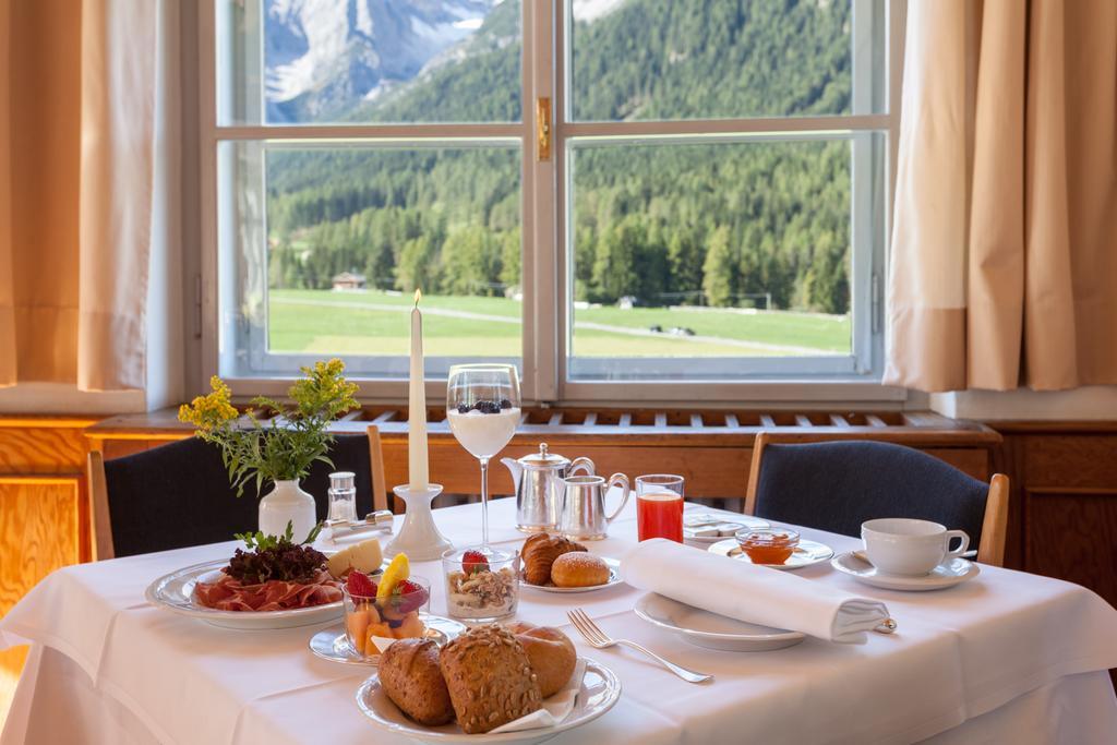Hotel Tre Cime Sesto - Sexten Exterior photo