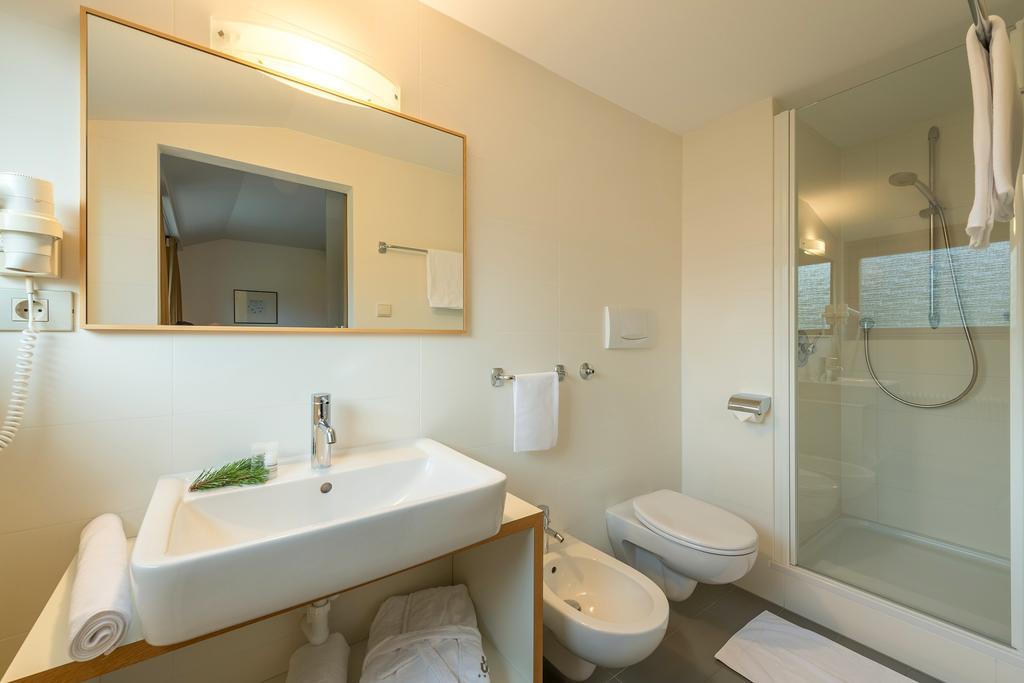 Hotel Tre Cime Sesto - Sexten Exterior photo